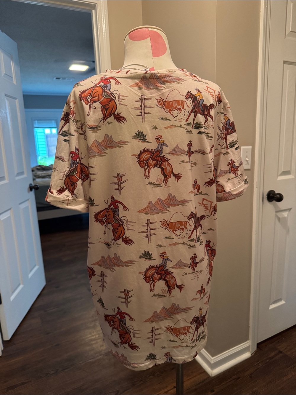 Cowboy Print Short Sleeve Men’s Shirt - Cream with Brown Western Motif - Picture 9 of 9